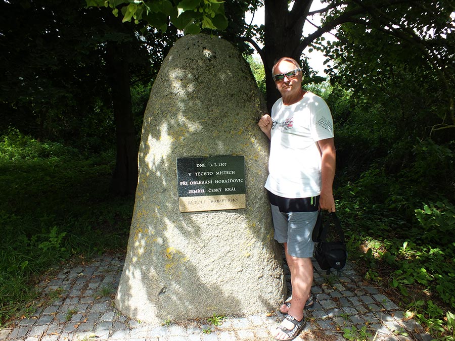Pomník u Horažďovic
